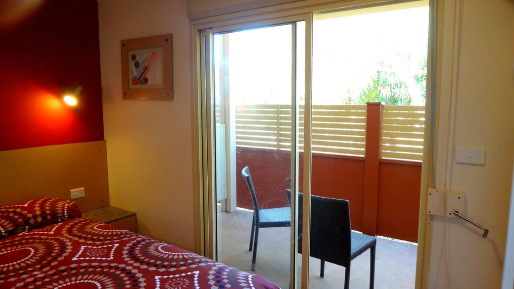 Cattrall Park Motel Karratha Room photo